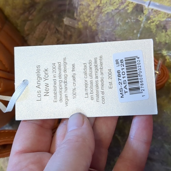 ALYSSA tan vegan handbag - Picture 3 of 6